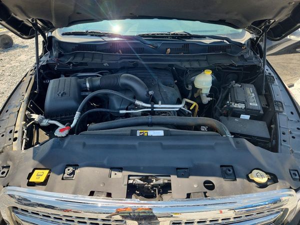 2015 RAM 1500 LARAMIE CREW CAB 4X2