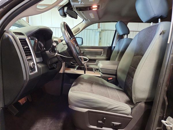 2015 RAM 1500 SLT