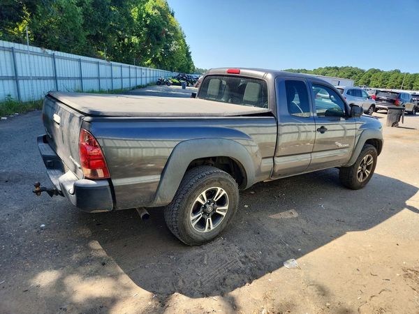 2013 TOYOTA TACOMA Delux
