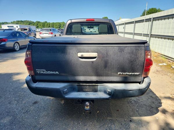 2013 TOYOTA TACOMA Delux