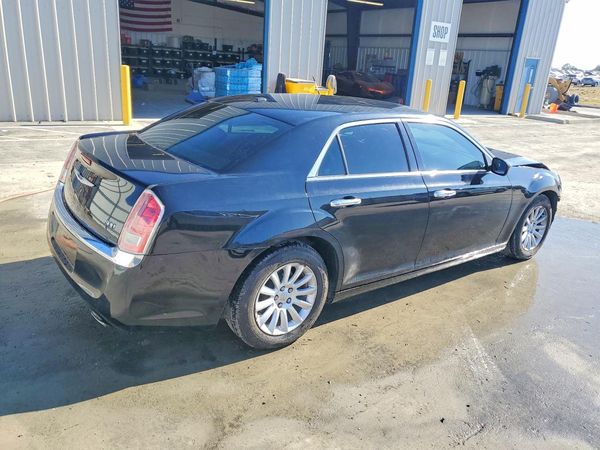 2014 CHRYSLER 300 — PSRA