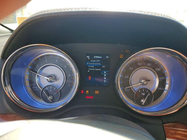 2014 CHRYSLER 300 — ODOM