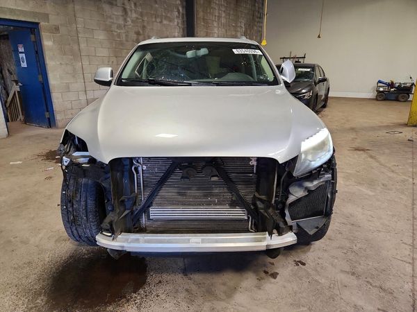 2015 AUDI Q7 Premium Plus