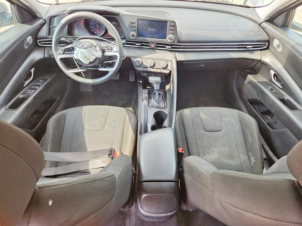 2021 HYUNDAI ELANTRA SE