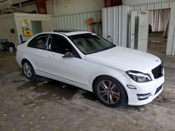 2013 MERCEDES-BENZ C C300