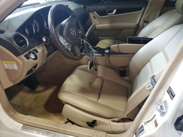 2013 MERCEDES-BENZ C C300