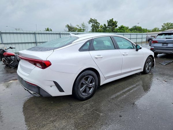 2022 KIA K5 LX