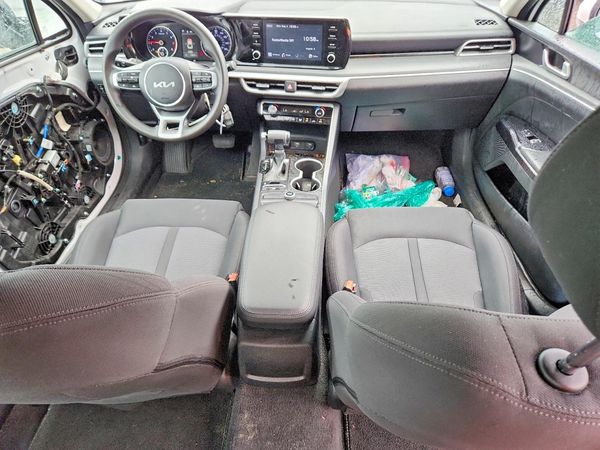 2022 KIA K5 LX