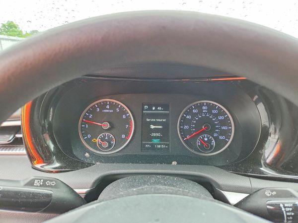 2022 KIA K5 LX