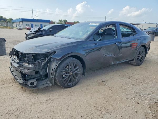 2026 TOYOTA CAMRY