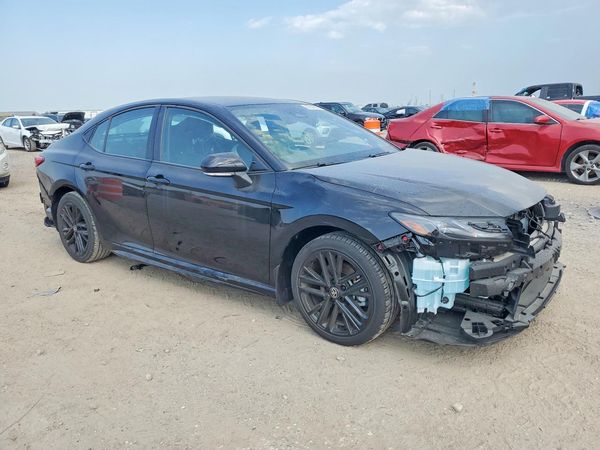 2026 TOYOTA CAMRY