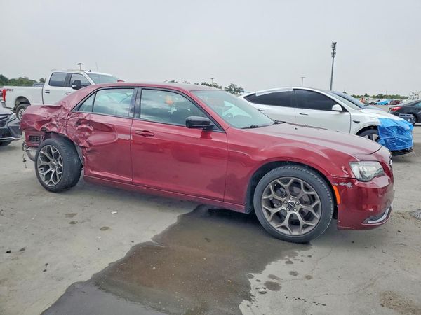 2018 CHRYSLER 300