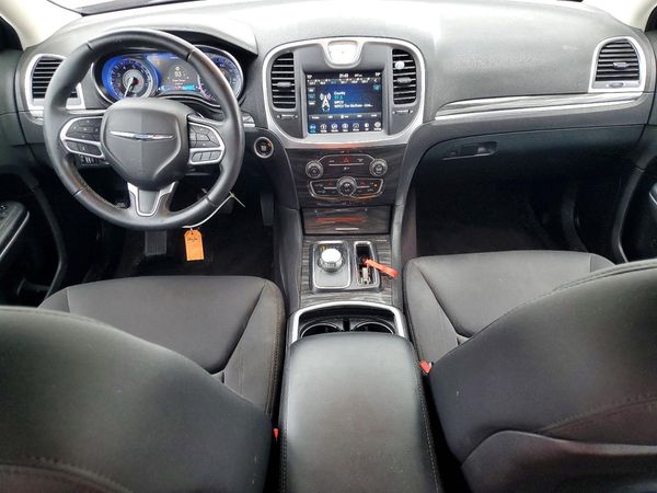 2018 CHRYSLER 300