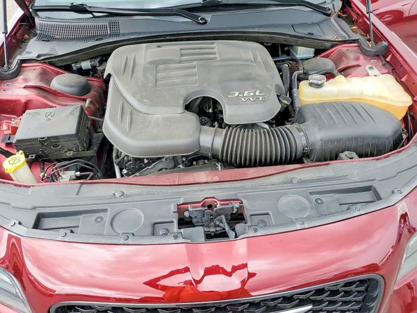 2018 CHRYSLER 300