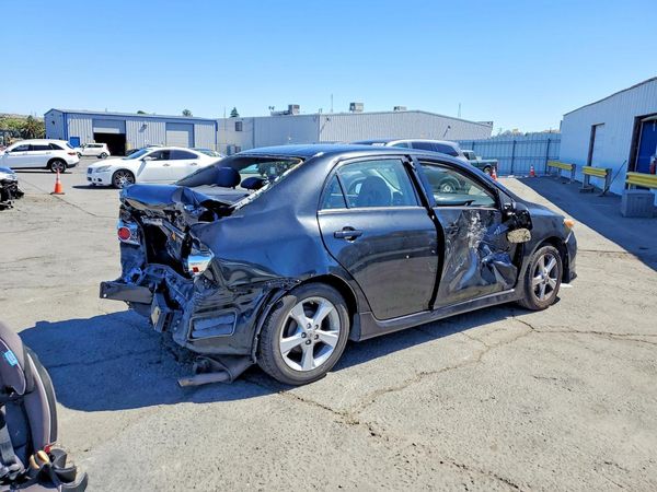 2012 TOYOTA COROLLA