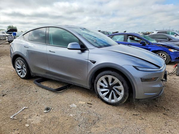 2026 TESLA MODEL Y