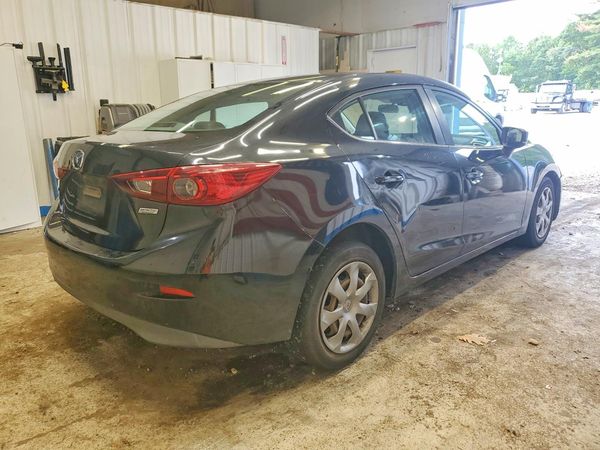 2017 MAZDA 3