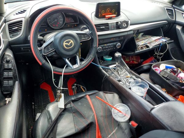 2017 MAZDA 3