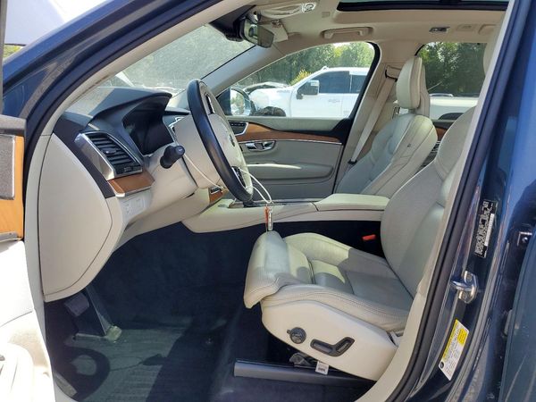 2018 VOLVO XC90 Inscription