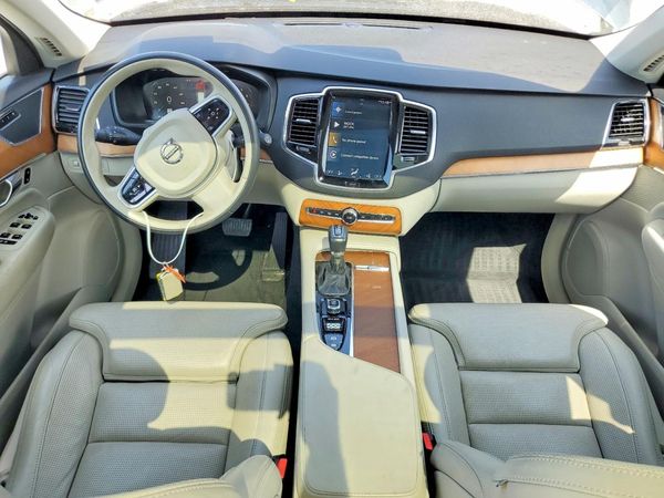 2018 VOLVO XC90 Inscription