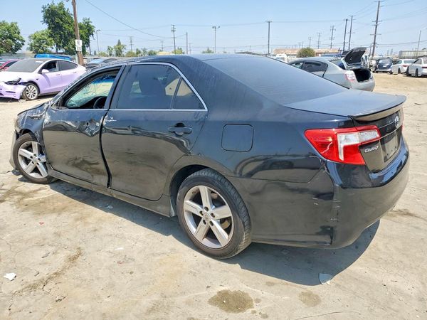 2013 TOYOTA CAMRY
