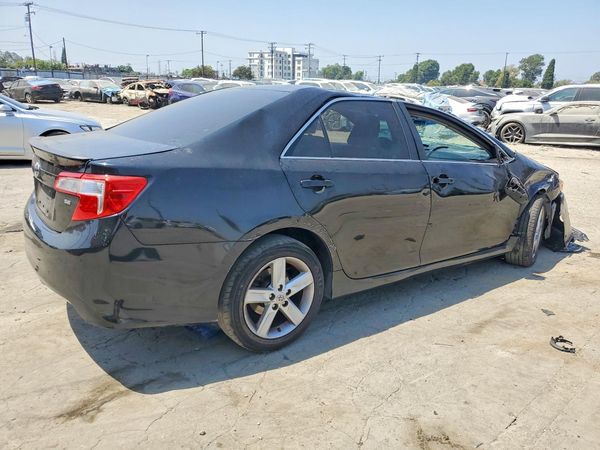2013 TOYOTA CAMRY