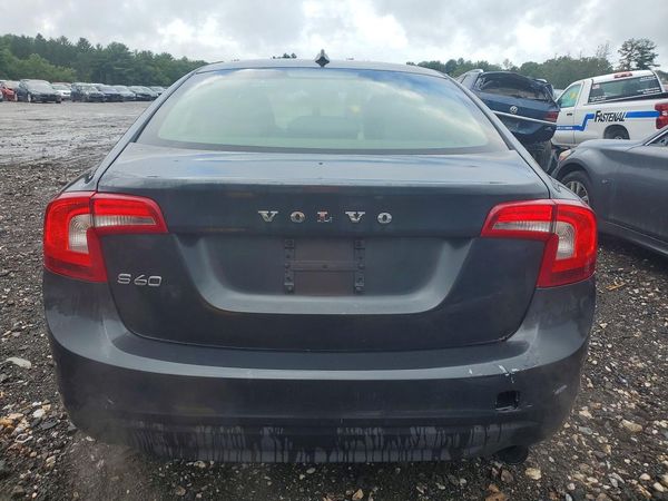 2013 VOLVO S60