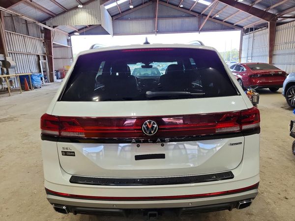 2024 VOLKSWAGEN ATLAS 4Motion Peak Edition SEL