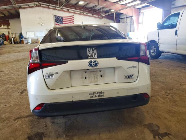 2019 TOYOTA PRIUS L/LE/XLE/LTD.