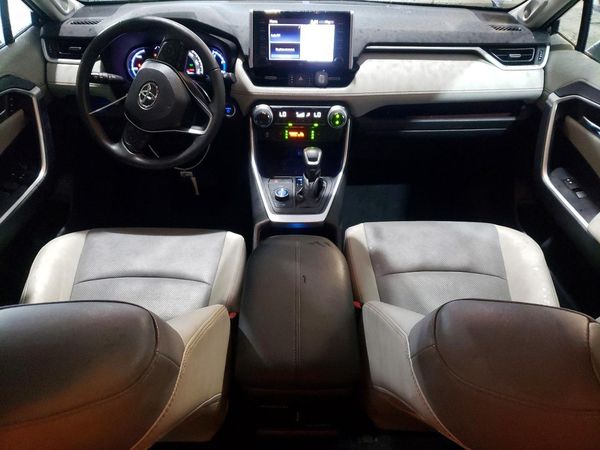 2019 TOYOTA RAV4