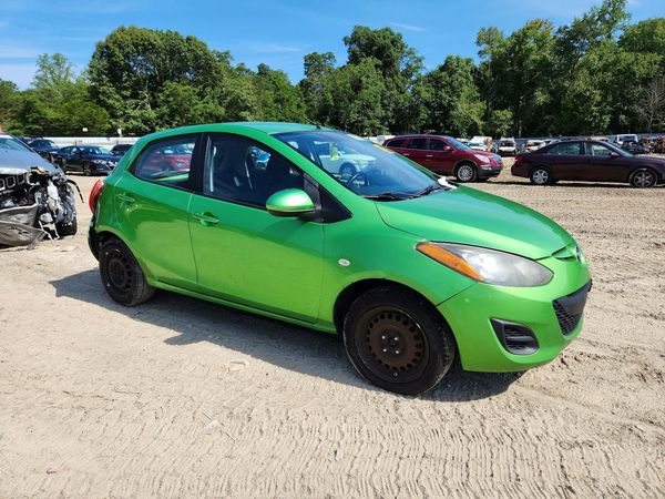 2013 MAZDA MAZDA2 Sport/GX