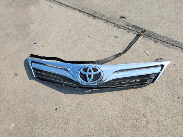 2012 TOYOTA CAMRY — LOOS