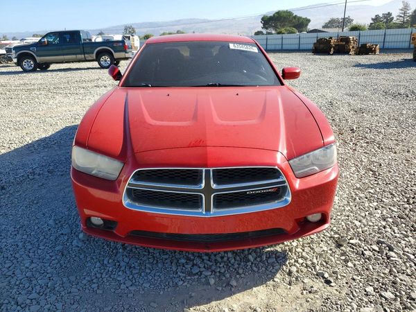 2013 DODGE CHARGER SXT