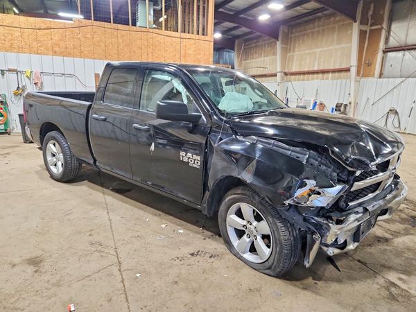 2024 RAM 1500 SLT / Warlock — Passenger 3/4