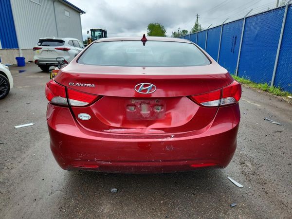 2013 HYUNDAI ELANTRA