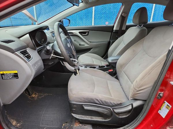 2013 HYUNDAI ELANTRA