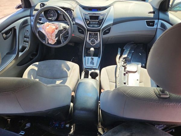 2013 HYUNDAI ELANTRA