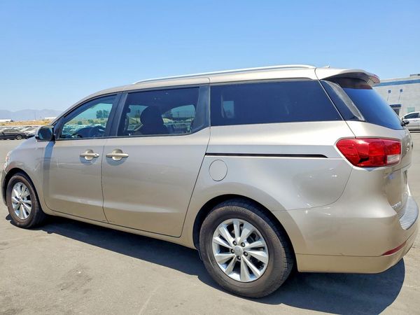 2016 KIA SEDONA LX - Middle-low