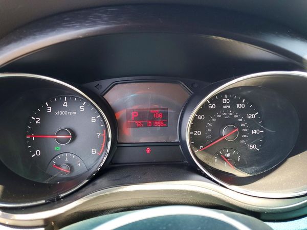 2016 KIA SEDONA LX - Middle-low