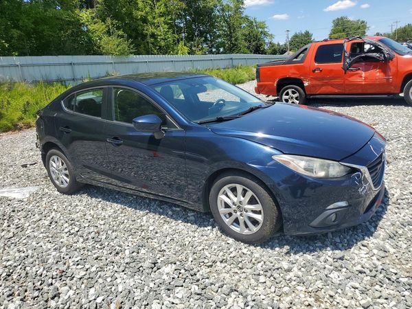 2016 MAZDA 3 SE