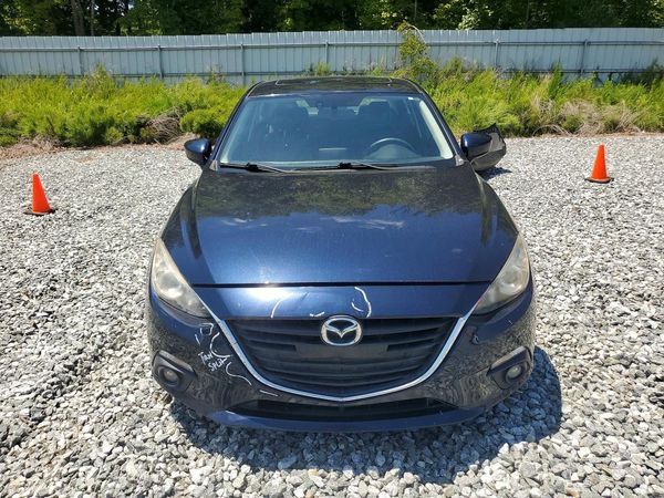 2016 MAZDA 3 SE