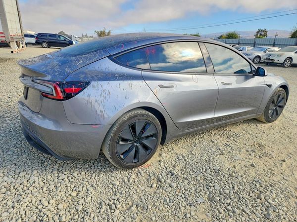 2025 TESLA MODEL 3