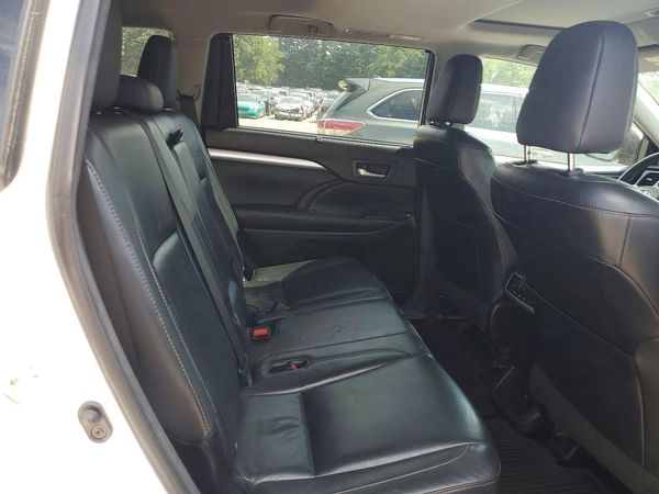 2015 TOYOTA HIGHLANDER