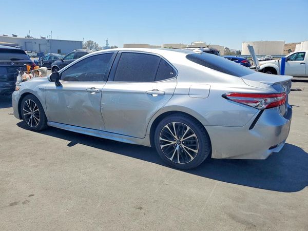 2019 TOYOTA CAMRY SOLA SE/XLE Hybrid