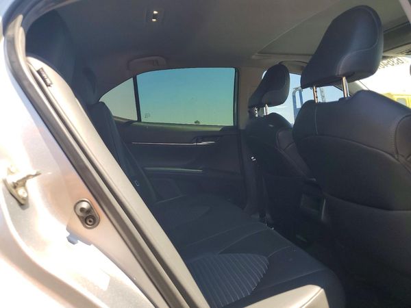 2019 TOYOTA CAMRY SOLA SE/XLE Hybrid