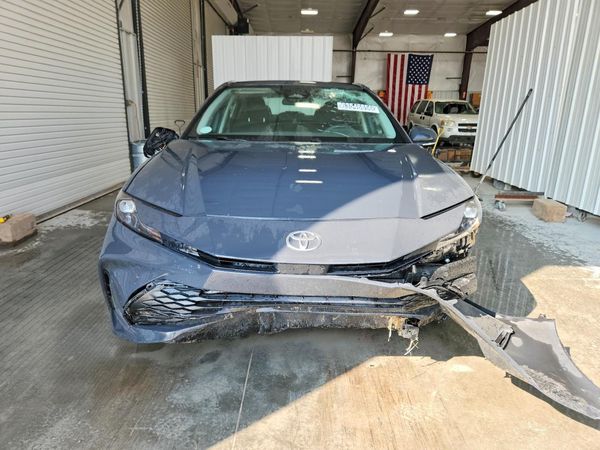 2026 TOYOTA CAMRY