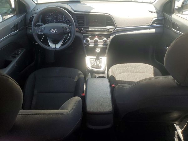 2019 HYUNDAI ELANTRA SE