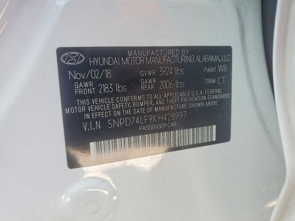 2019 HYUNDAI ELANTRA SE