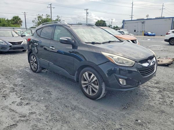 2015 HYUNDAI TUCSON GLS (Middle)