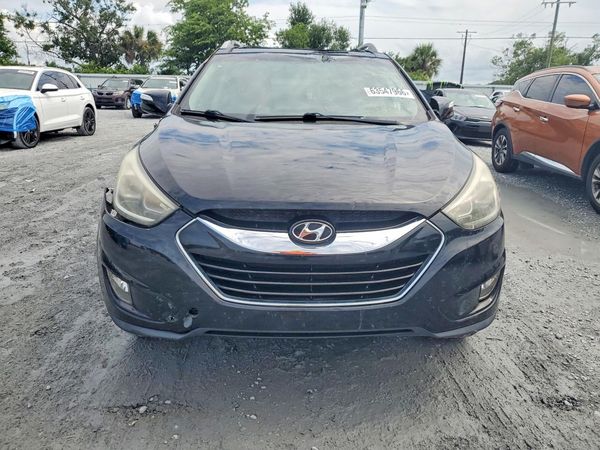 2015 HYUNDAI TUCSON GLS (Middle)